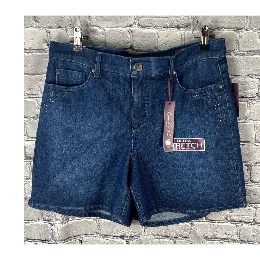 Gloria Vanderbilt Alana Ultra Stretch Denim Shorts Dark Wash Embroidered Size 12